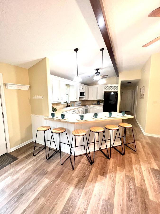 2 Bdrm Treehouse Hideout- Lake Conroe With Boat Ramp Montgomery Exteriér fotografie